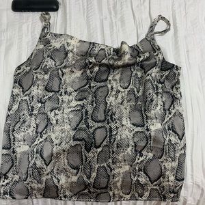 Cute printed top!
